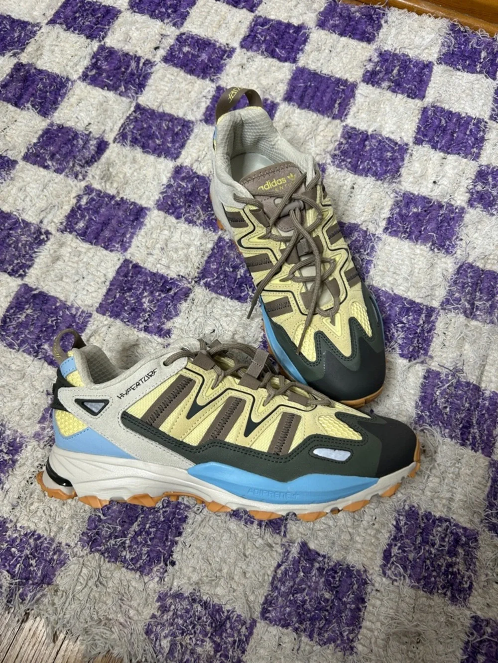 NWOT Adidas Originals Hyperturf Adventure Sneaker